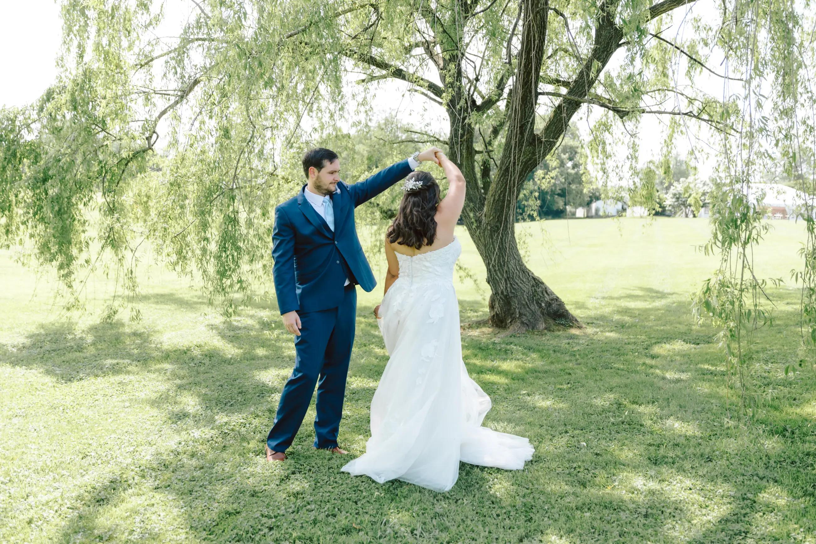 Couple Dancing 